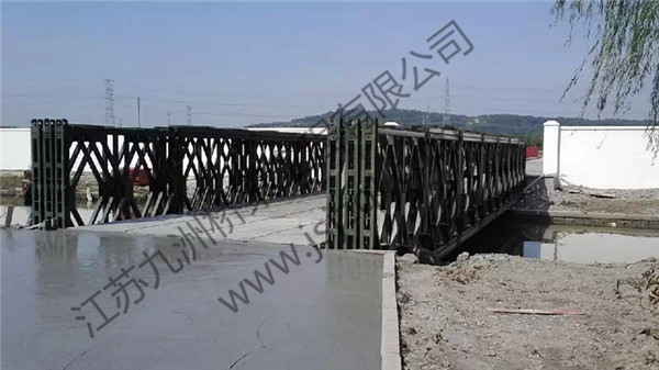 200型21.336米三排单层加强型钢桥，荷载80吨